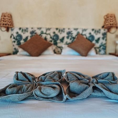 Basa-Basi Lodge Karimunjawa Εξωτερικό φωτογραφία