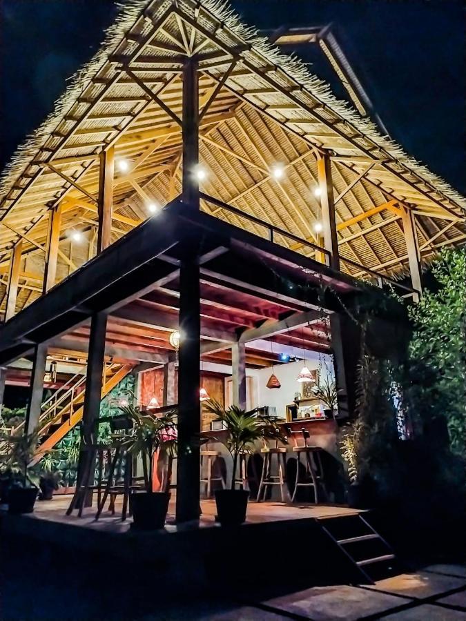 Basa-Basi Lodge Karimunjawa Εξωτερικό φωτογραφία