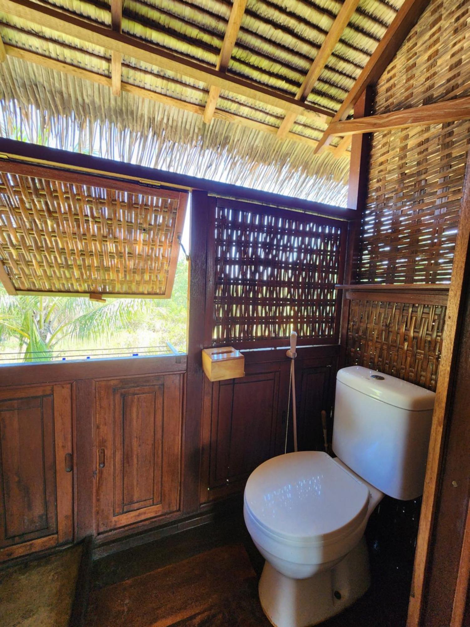 Basa-Basi Lodge Karimunjawa Εξωτερικό φωτογραφία
