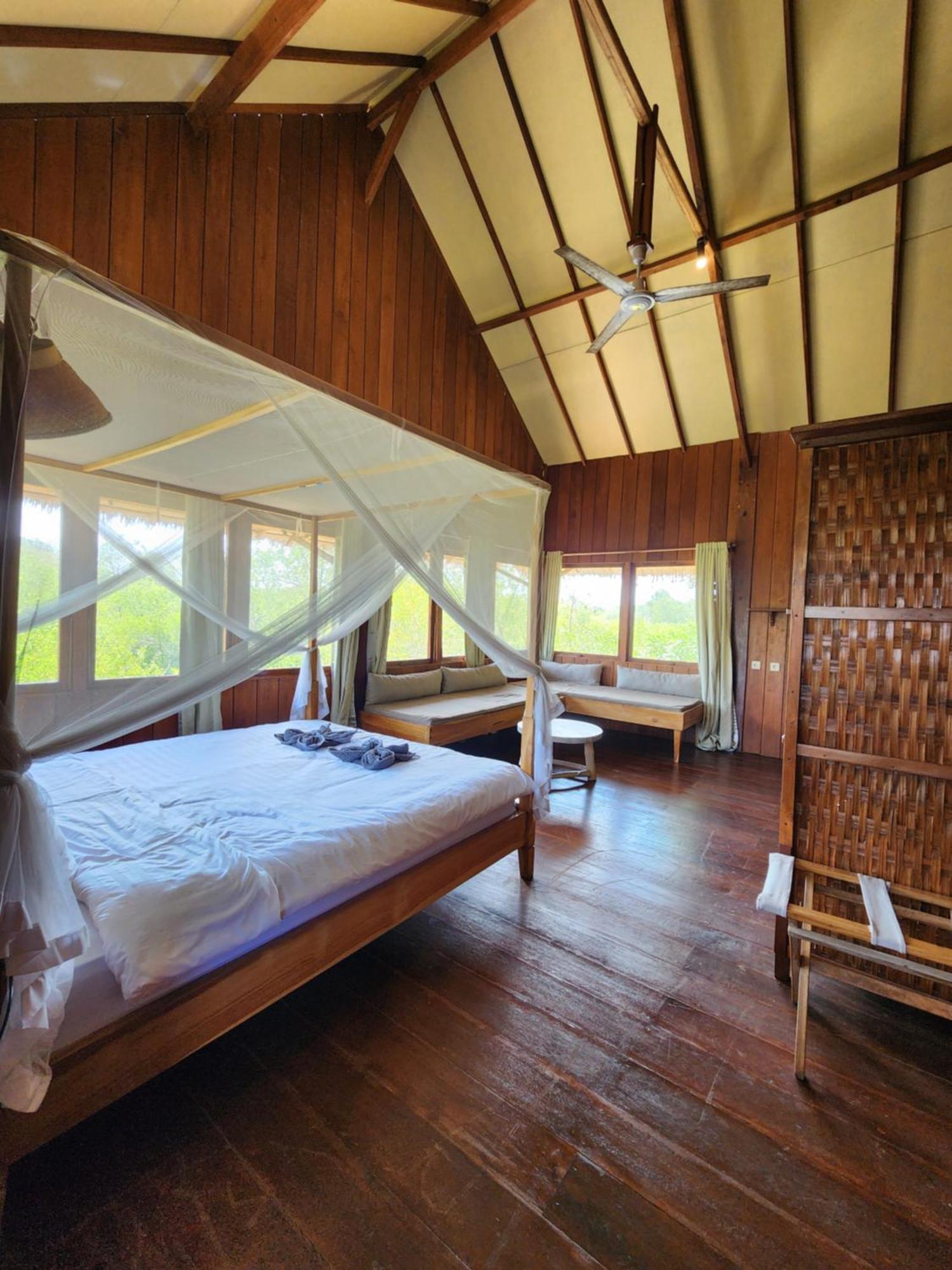 Basa-Basi Lodge Karimunjawa Εξωτερικό φωτογραφία